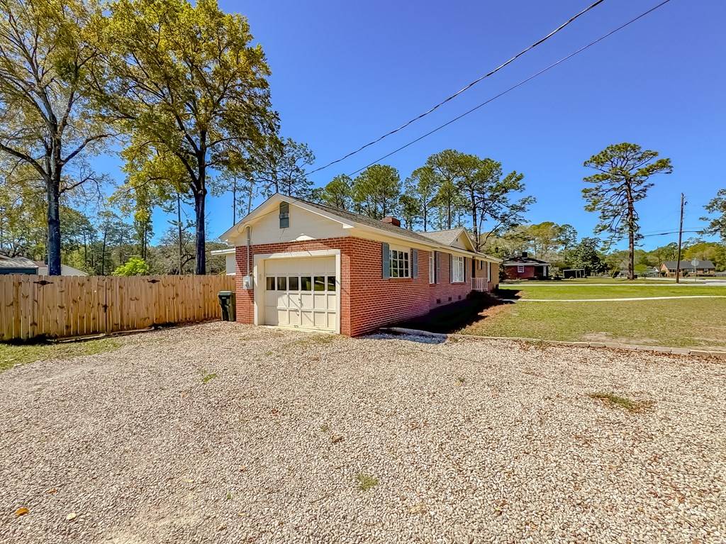 Bainbridge, GA 39819,1100 E Pine Street
