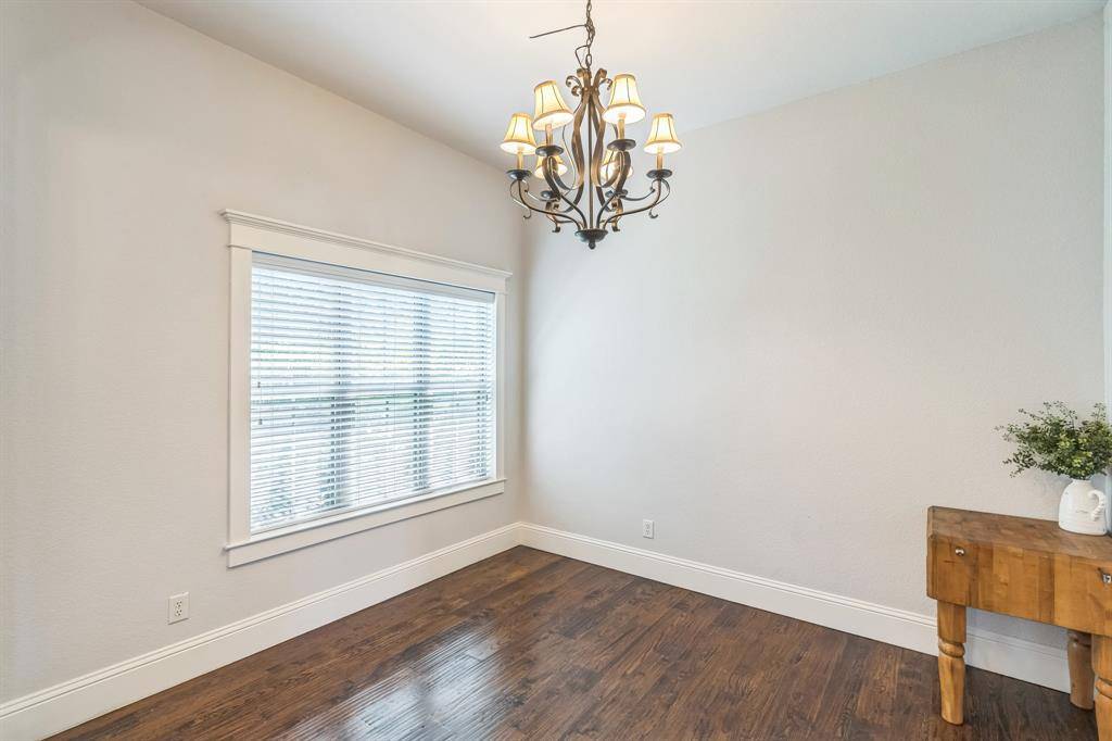 Waxahachie, TX 75167,210 Walker Court N