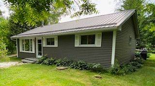 Rideau Lakes, ON K0E 1N0,19 Park ST