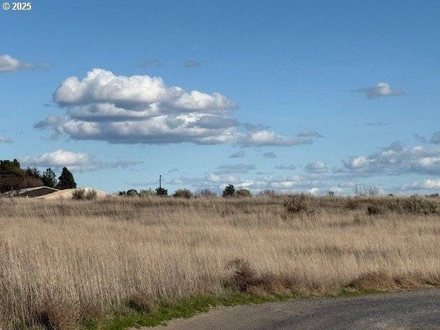 Hermiston, OR 97838,1825 W HIGHLAND AVE