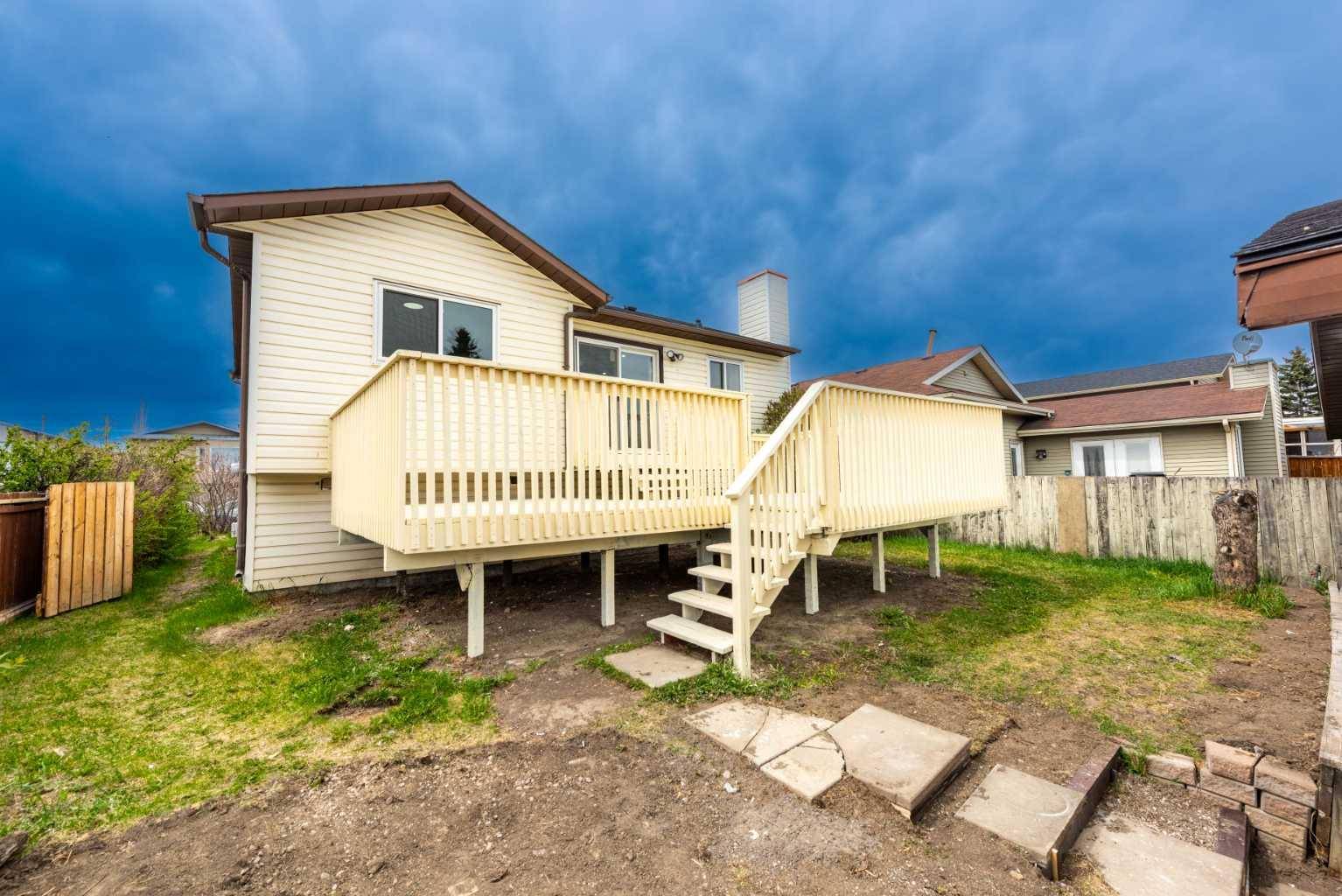 Calgary, AB T3J 1W9,141 Falshire Close NE