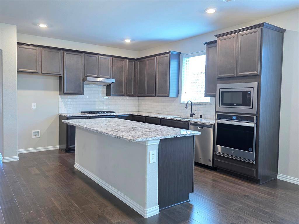 Forney, TX 75126,1516 Fairweather Way