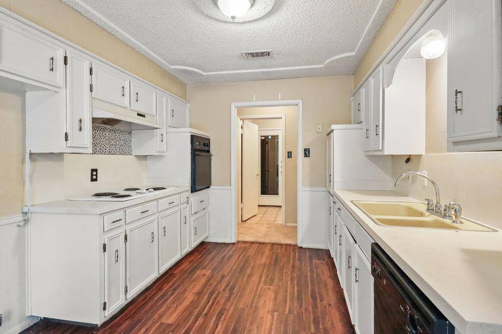 Arlington, TX 76016,2306 Smokerise Drive