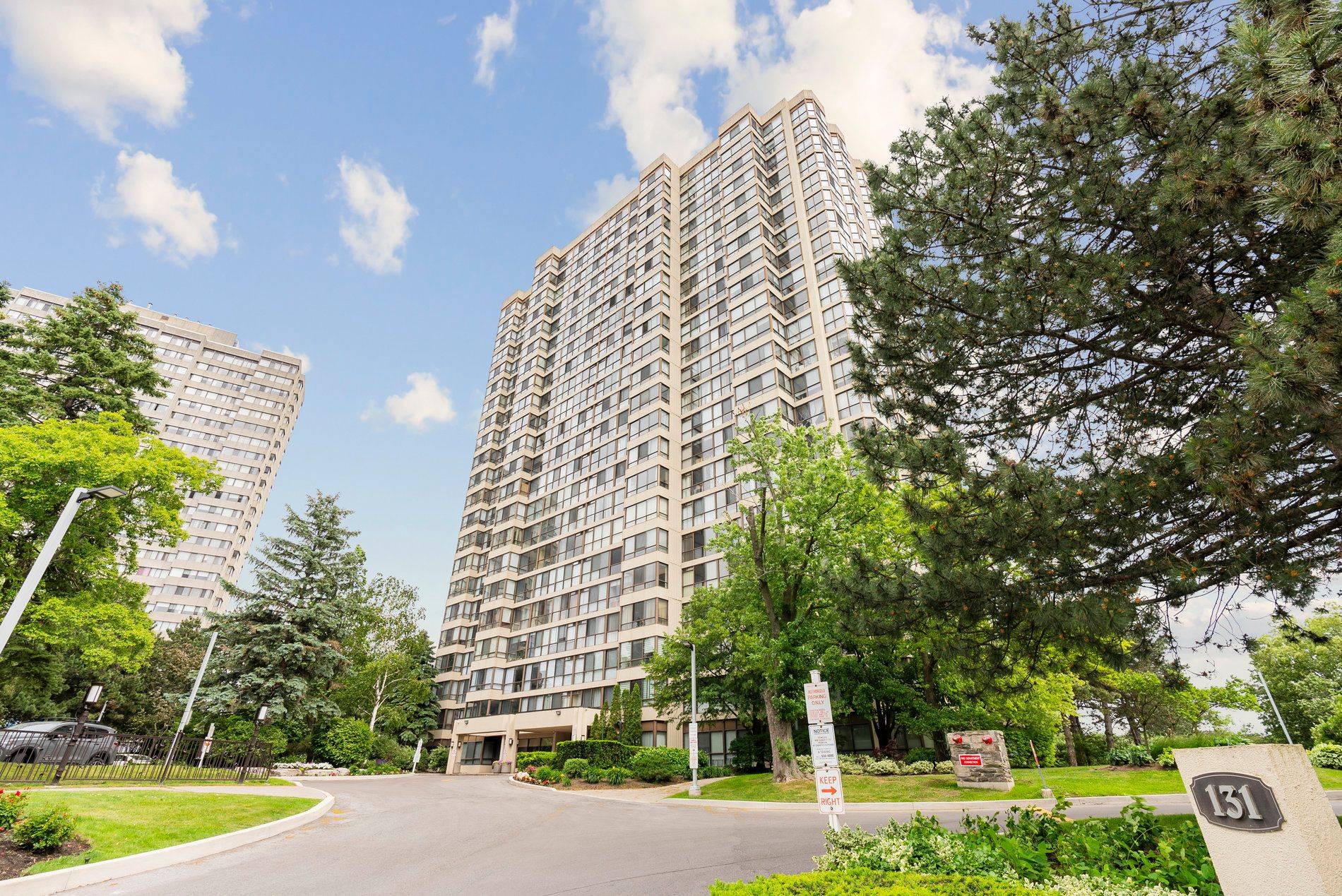 Toronto C07, ON M2R 3T1,131 Torresdale AVE #507