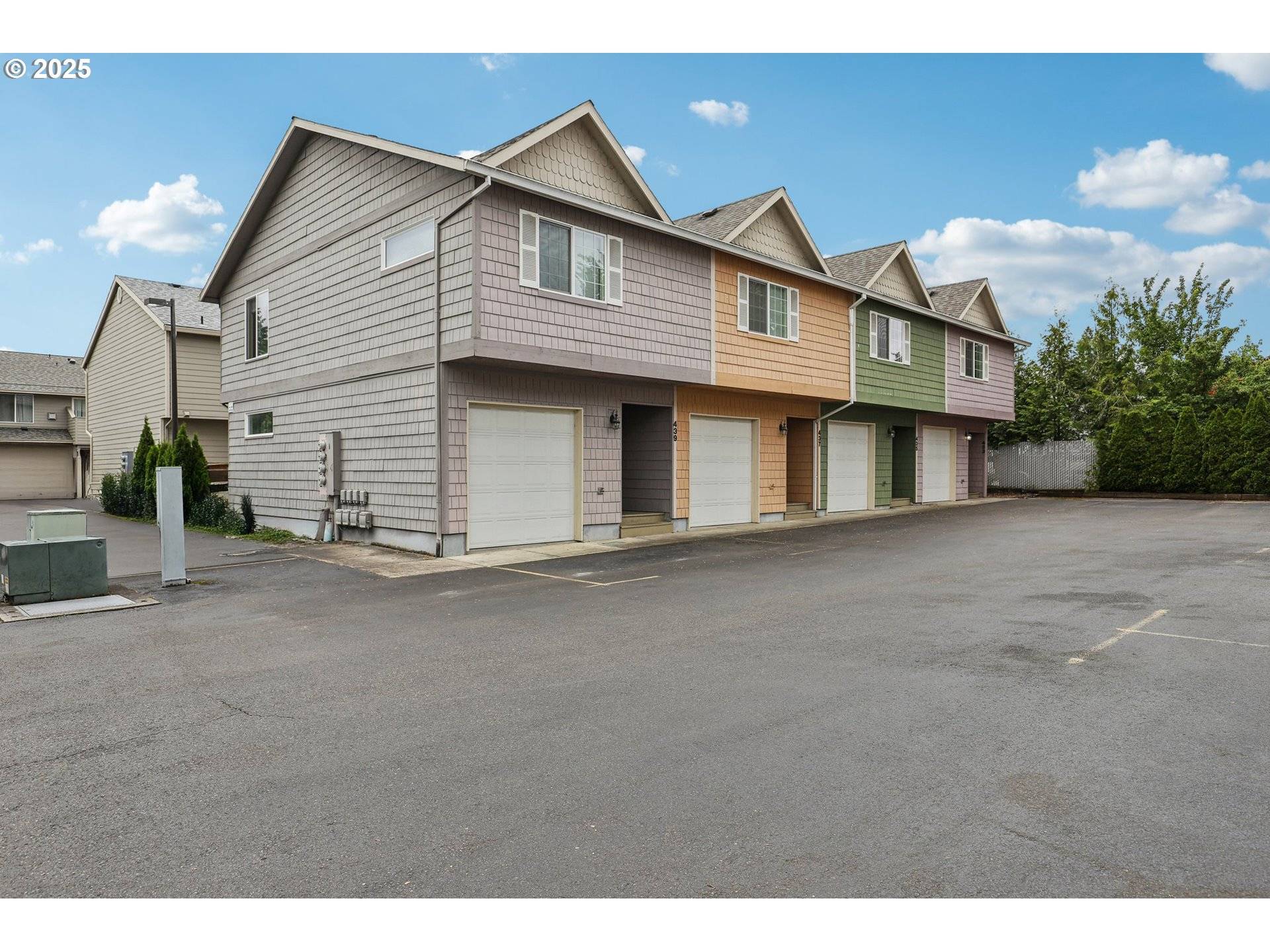 Oregon City, OR 97045,433 HARRIS LN