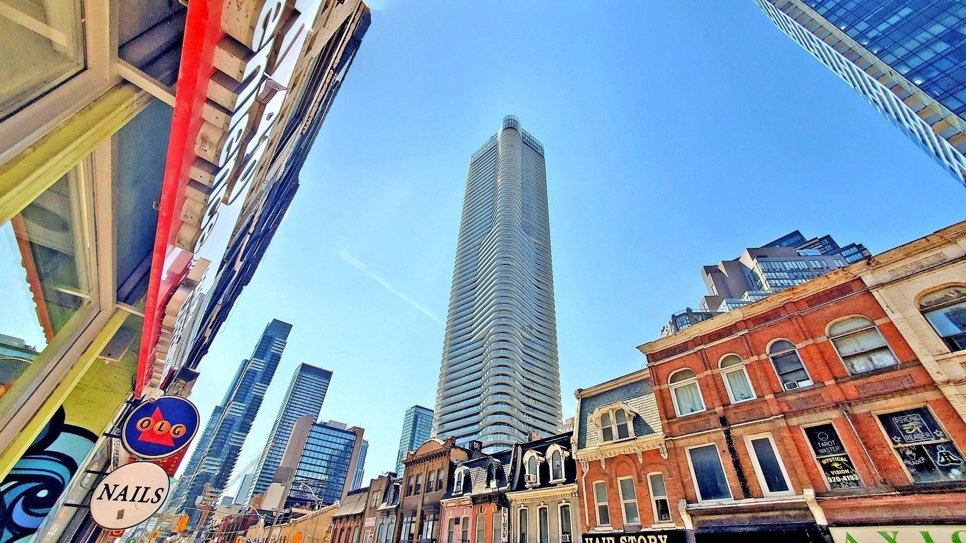 Toronto C01, ON M4Y 1E8,11 Wellesley ST W #3802