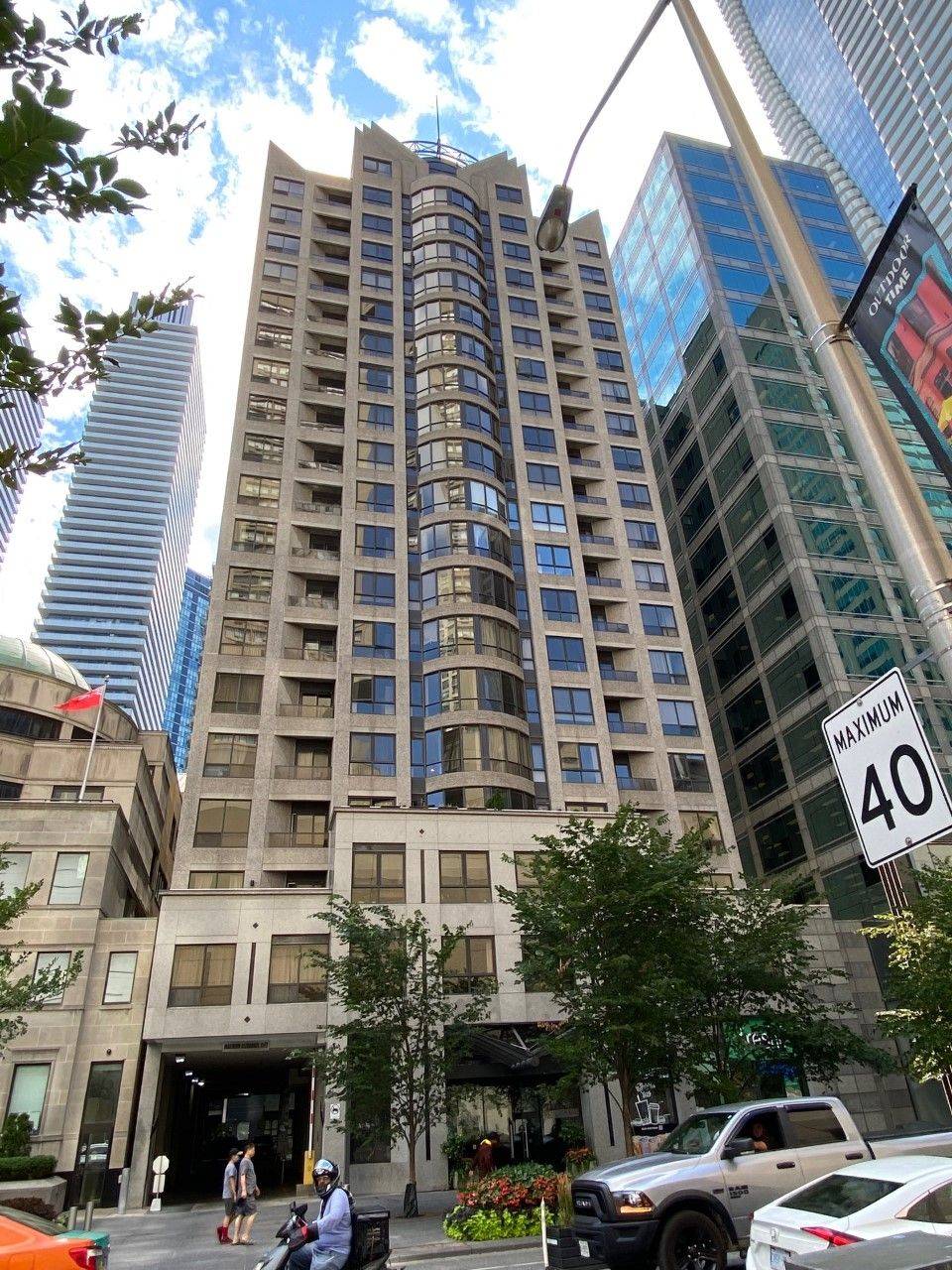 Toronto C08, ON M4W 3W6,55 Bloor ST E #905