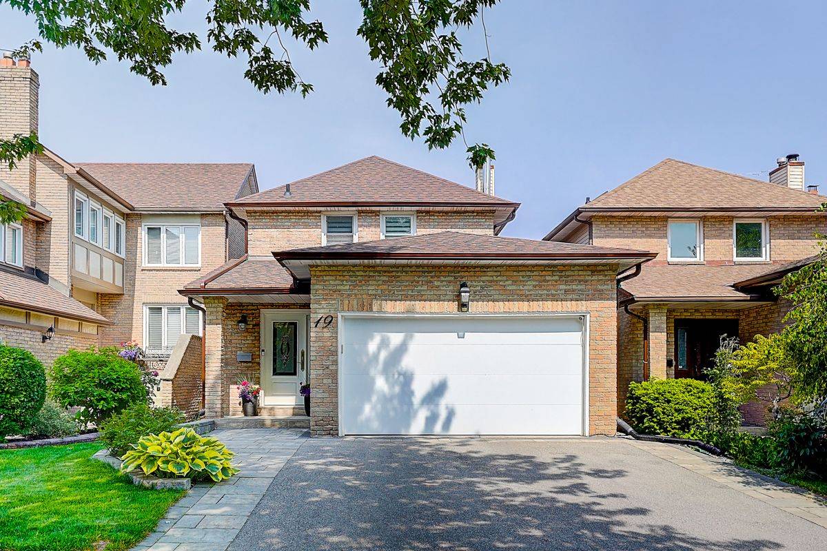Vaughan, ON L4J 3J8,19 Esther CRES