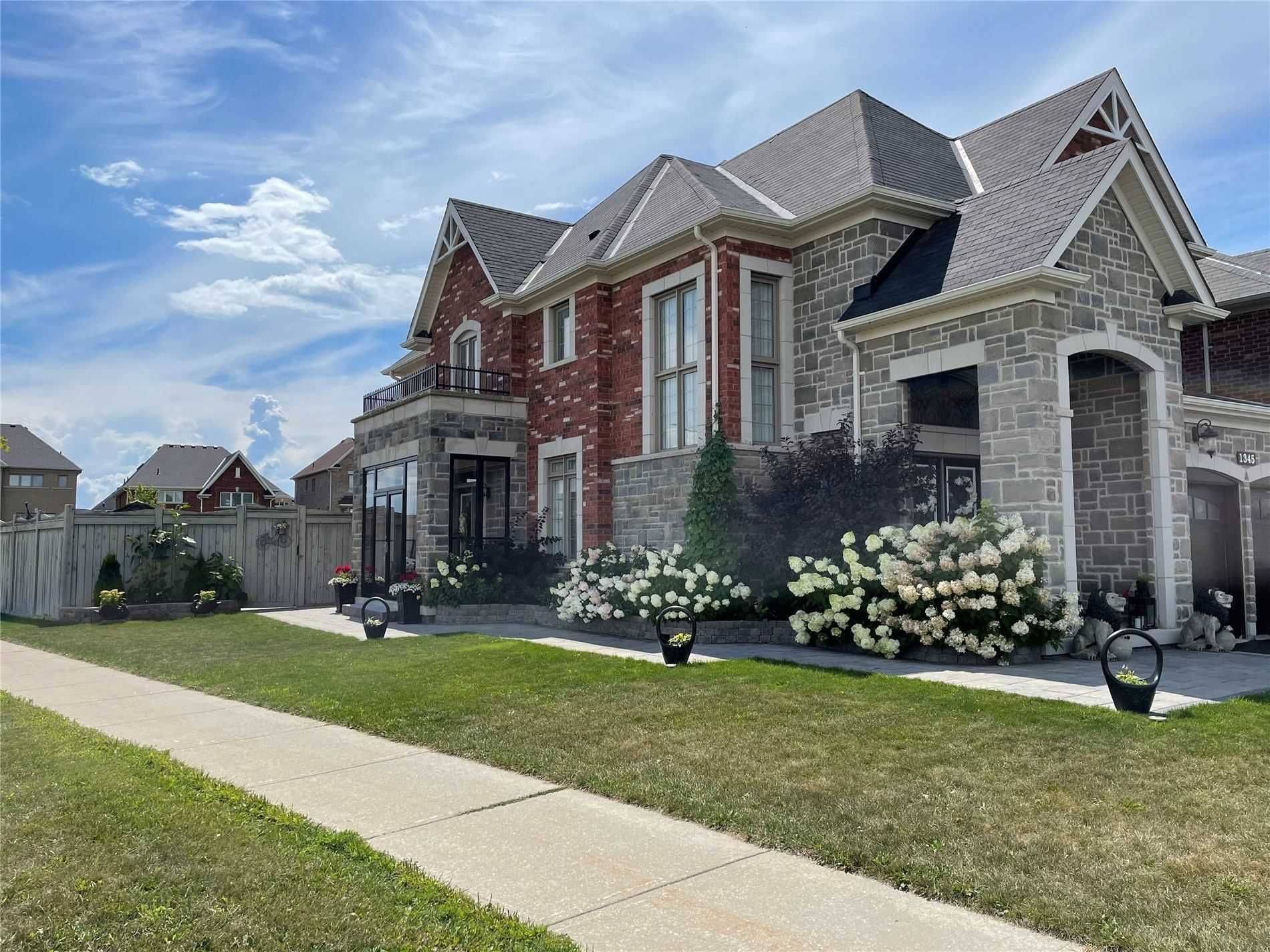 Innisfil, ON L9S 0J2,1345 Hunter ST