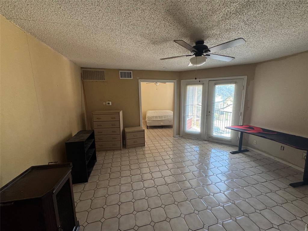 Dallas, TX 75243,9805 Walnut Street #C303