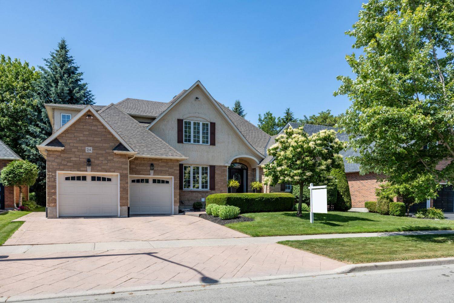 Clarington, ON L1E 3A4,24 Worthington DR