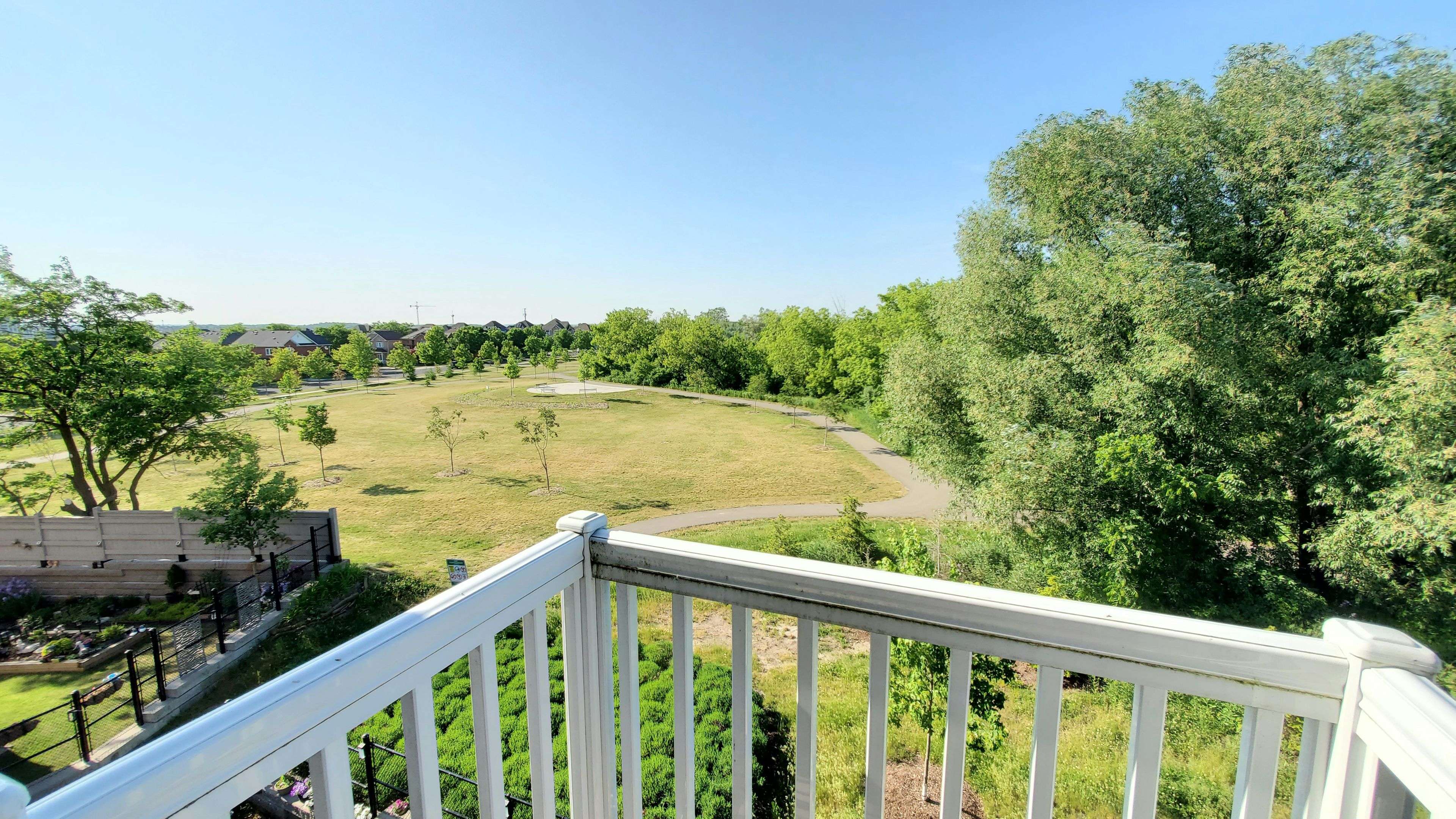 Markham, ON L6E 0T6,40 Roy Grove WAY