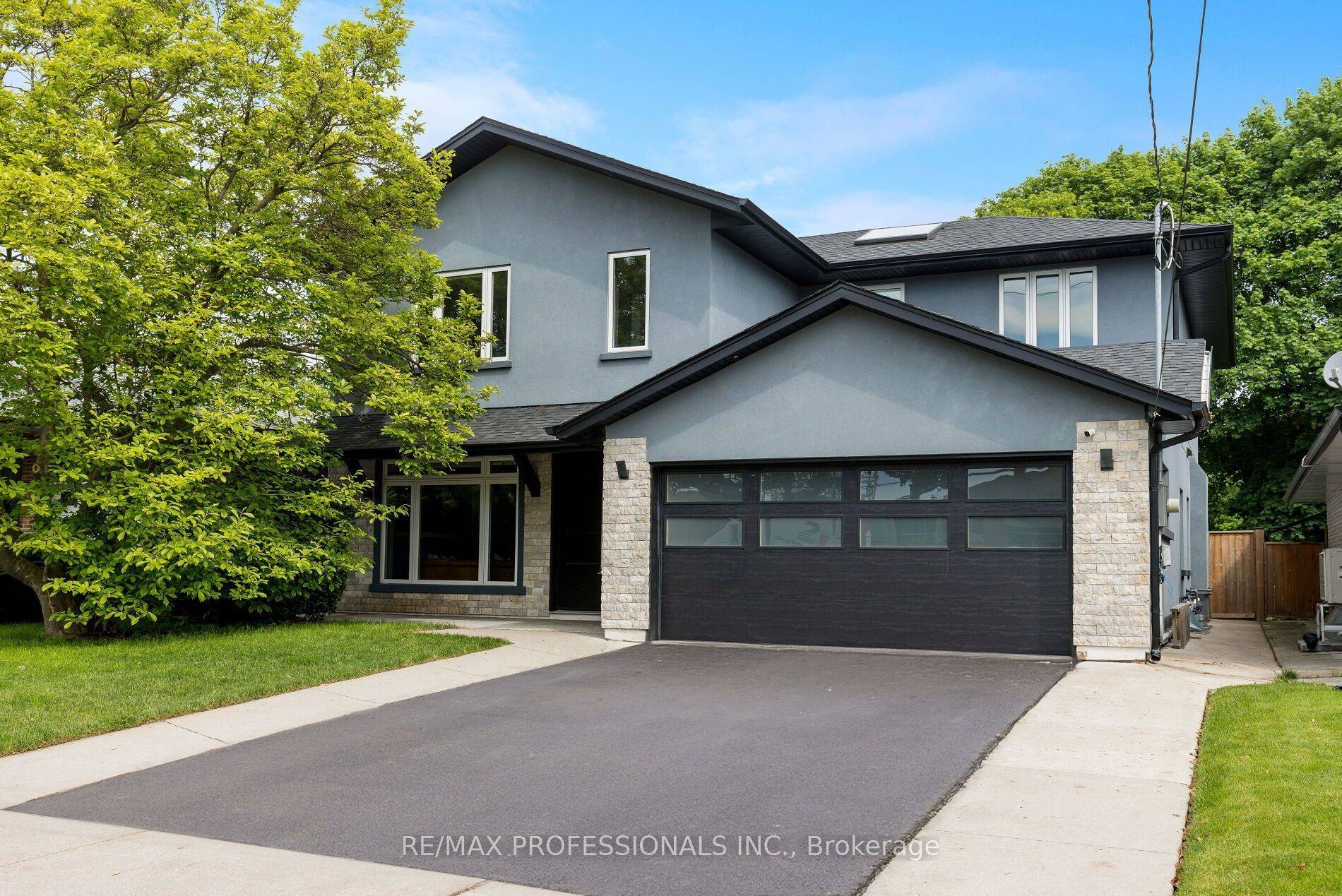 Toronto W08, ON M9B 2C2,60 Keane AVE