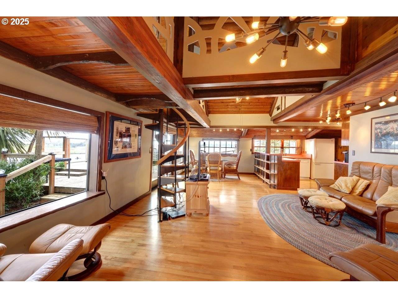 Seaside, OR 97138,604 15TH AVE