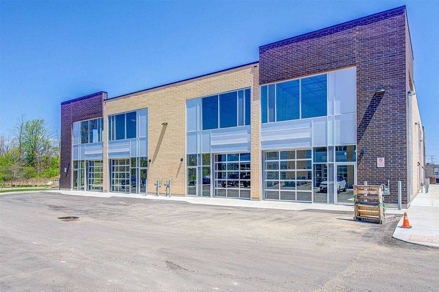 Burlington, ON L7T 3L7,1162 King RD #8