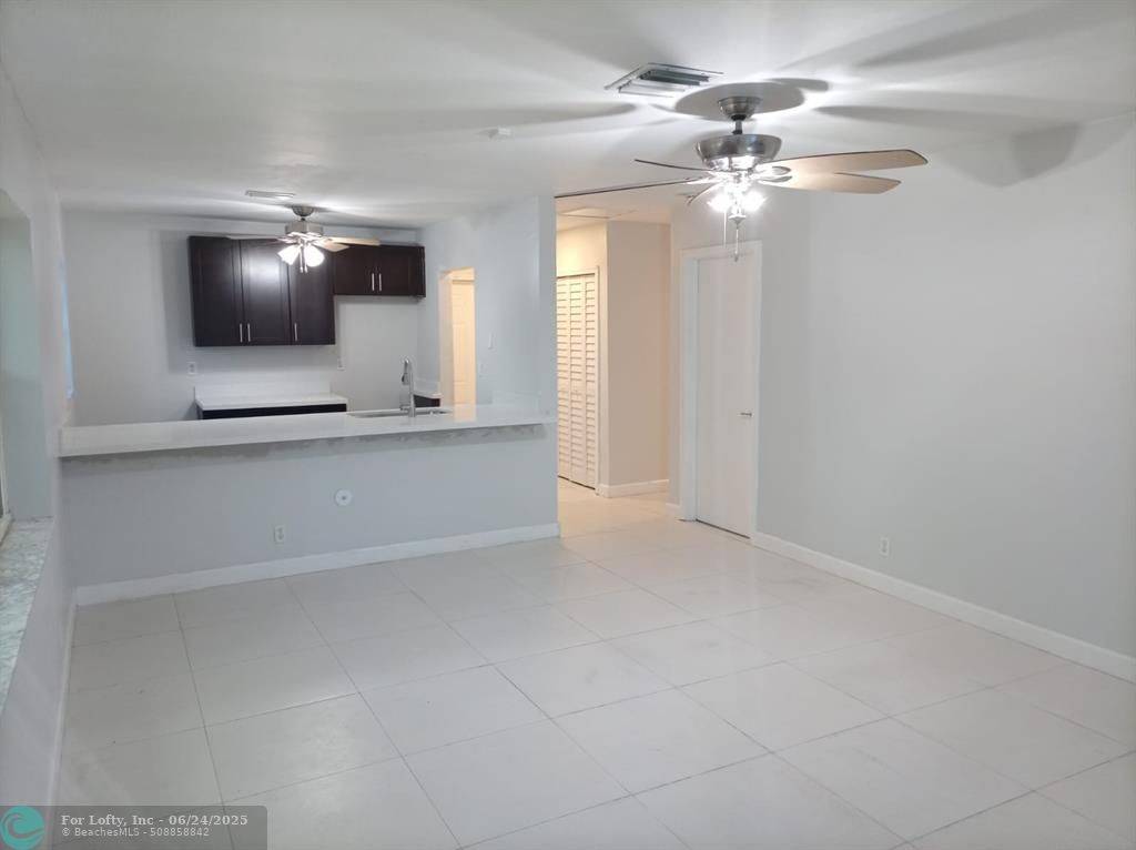 Coral Springs, FL 33065,4000 Woodside #3