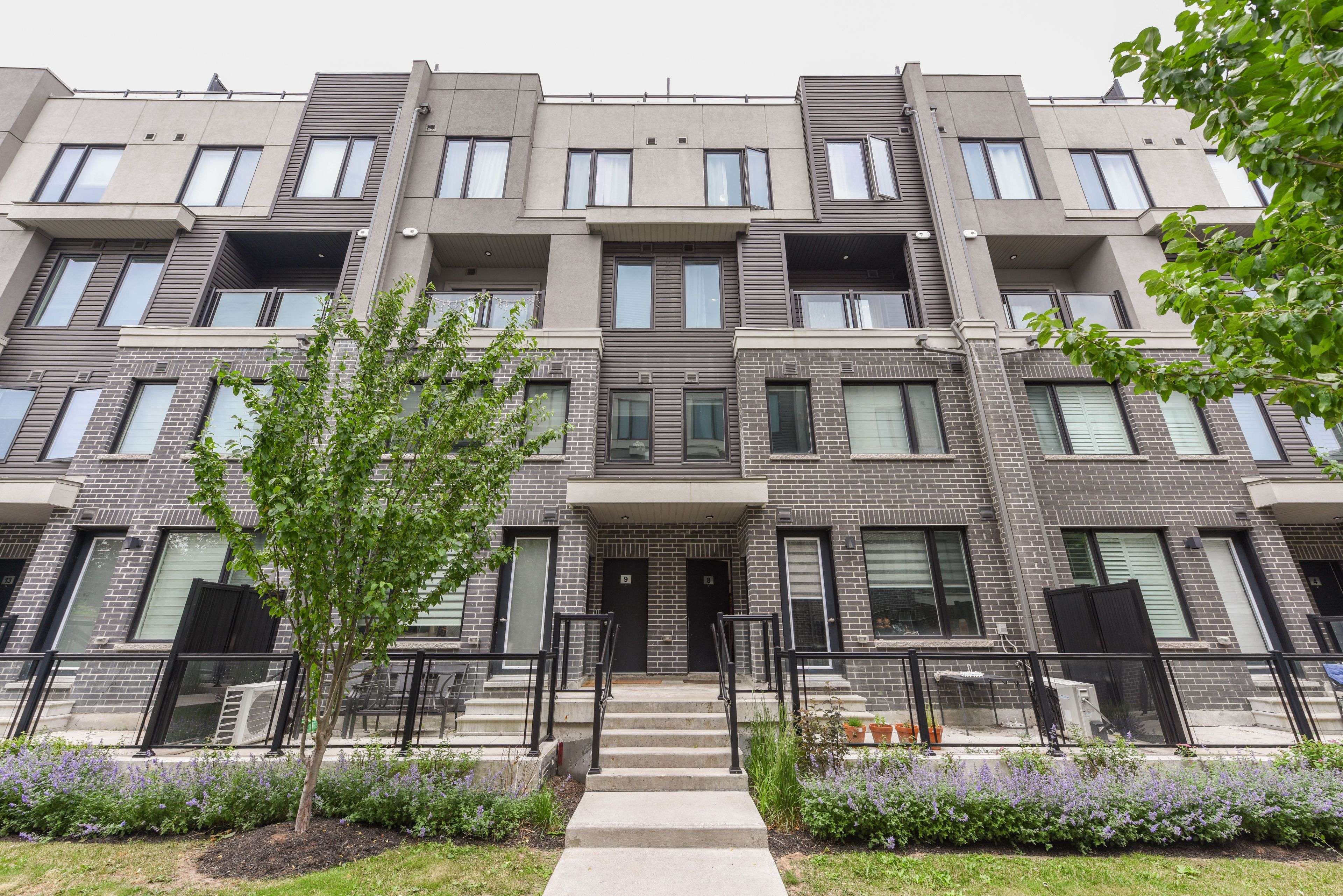 Mississauga, ON L5L 0B8,3476 Widdicombe WAY #8