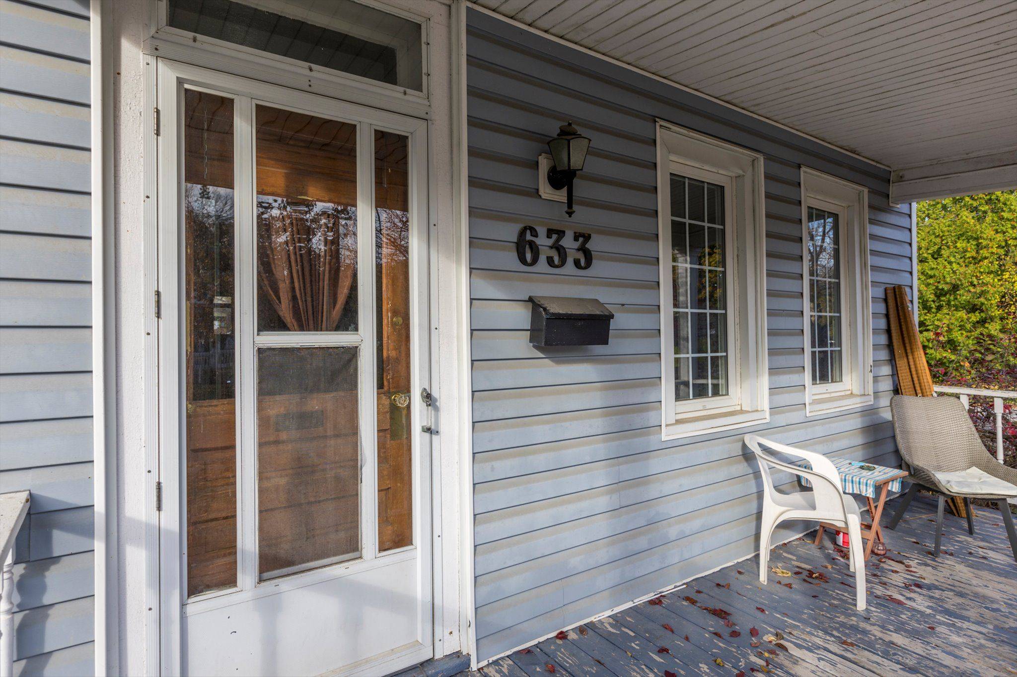 Peterborough Central, ON K9H 4K2,633 Downie ST