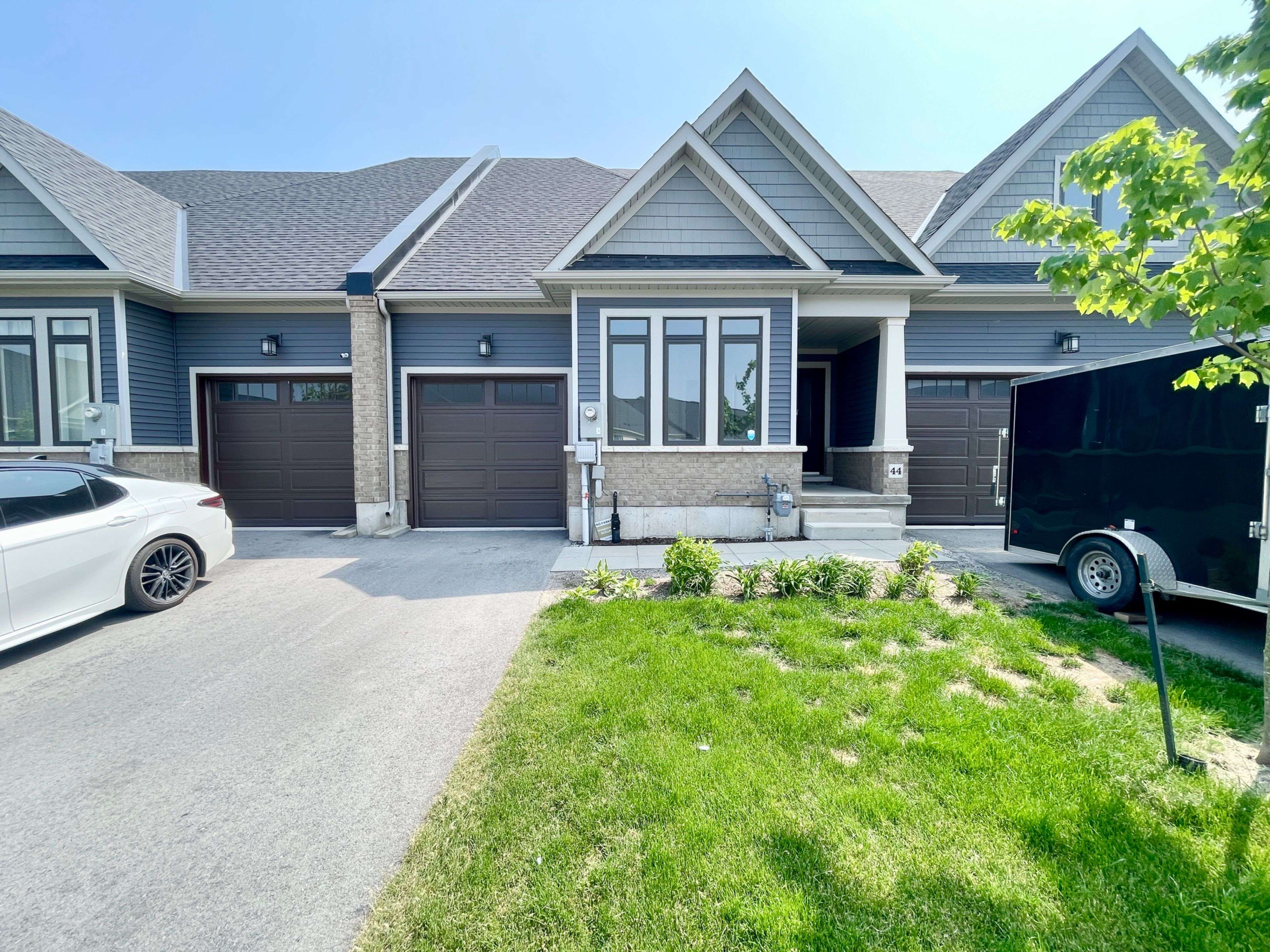 Niagara Falls, ON L2G 0A4,4311 Mann ST #44