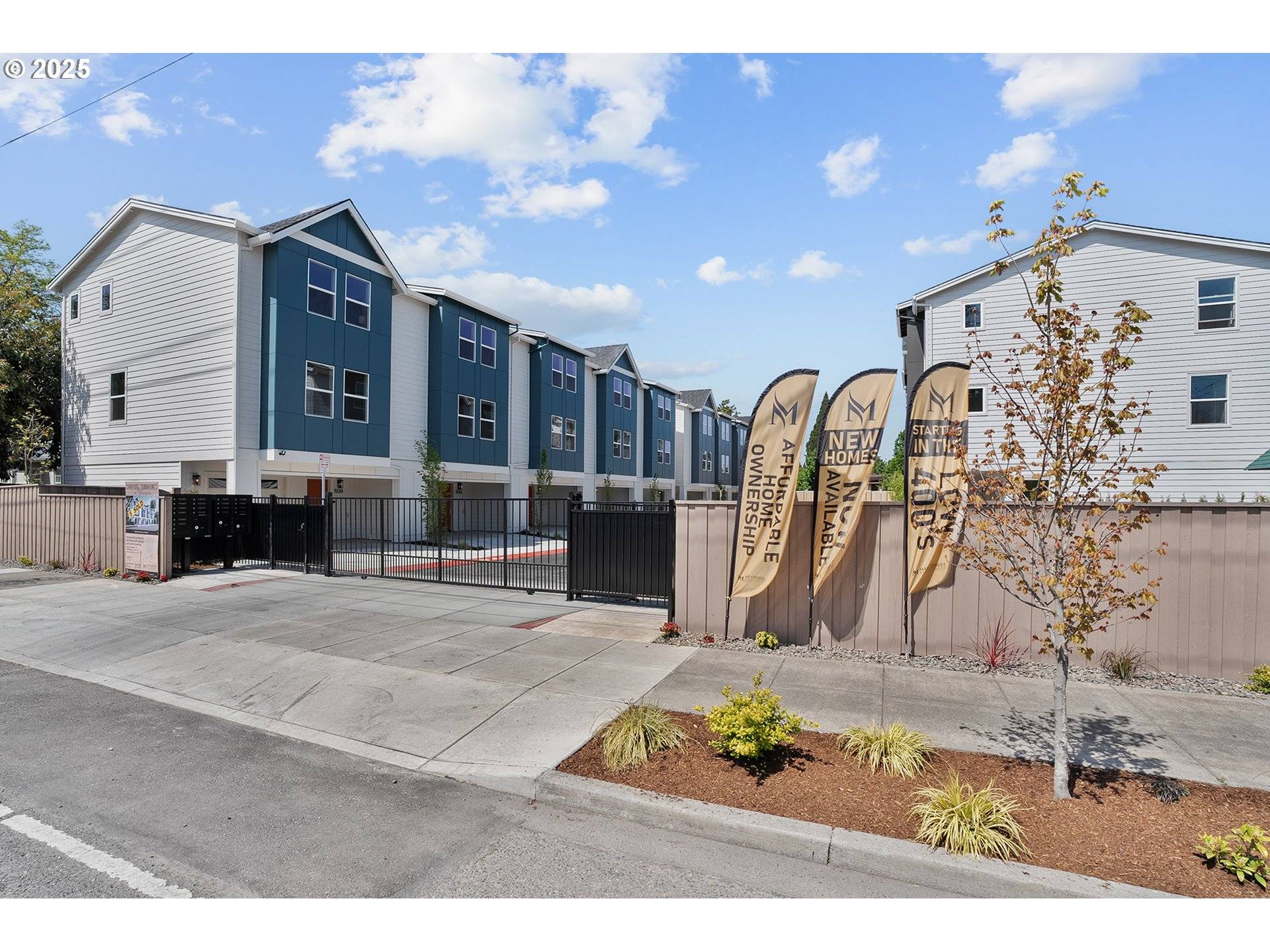 Portland, OR 97236,15061 SE Division ST