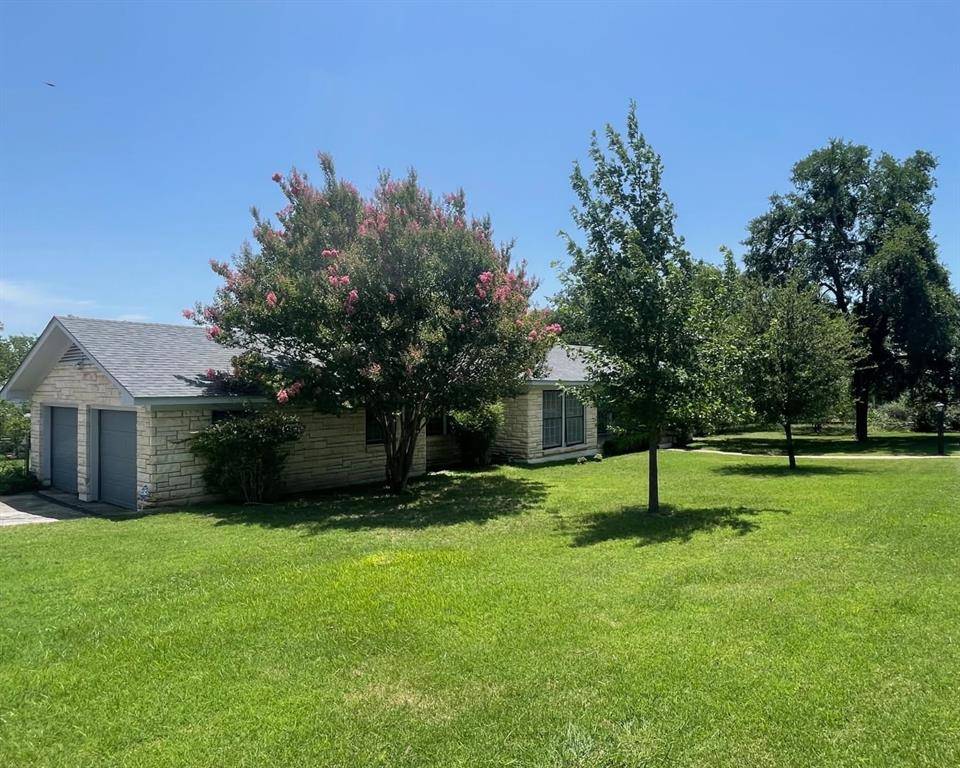 Lampasas, TX 76550,601 S Arnold Street