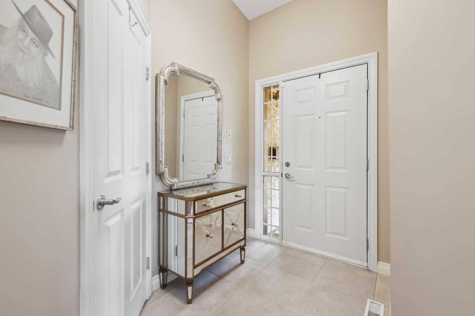 Calgary, AB T2V 5H7,286 Palisbriar PARK SW