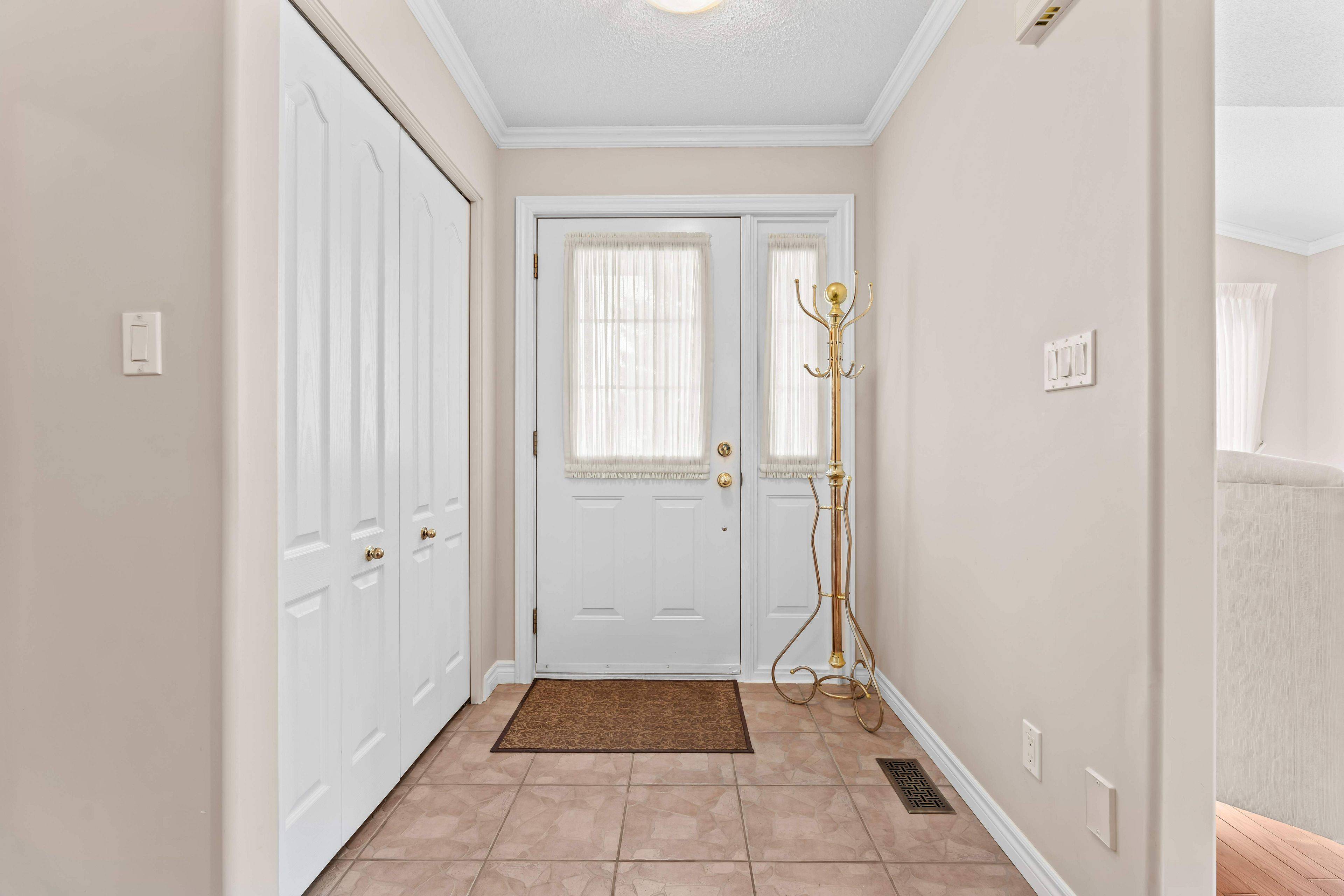 Kingston, ON K7P 3H7,108 SHERIDAN ST