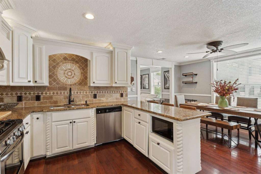 Dallas, TX 75208,937 W 8th Street