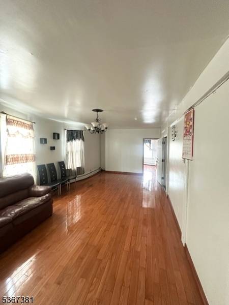 Newark City, NJ 07106,992 S Orange Ave