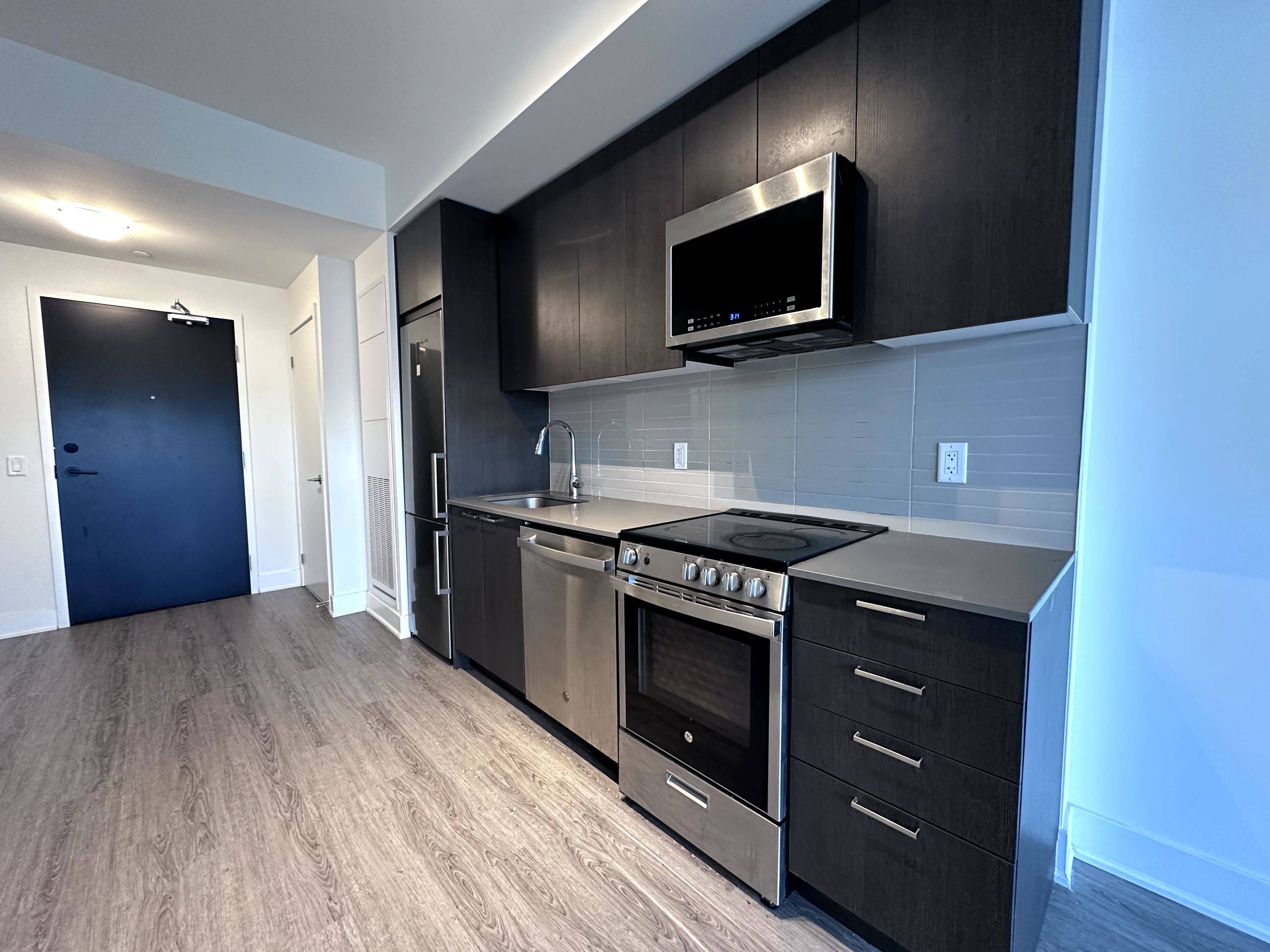 Newmarket, ON L3Y 0G7,185 Deerfield RD #015