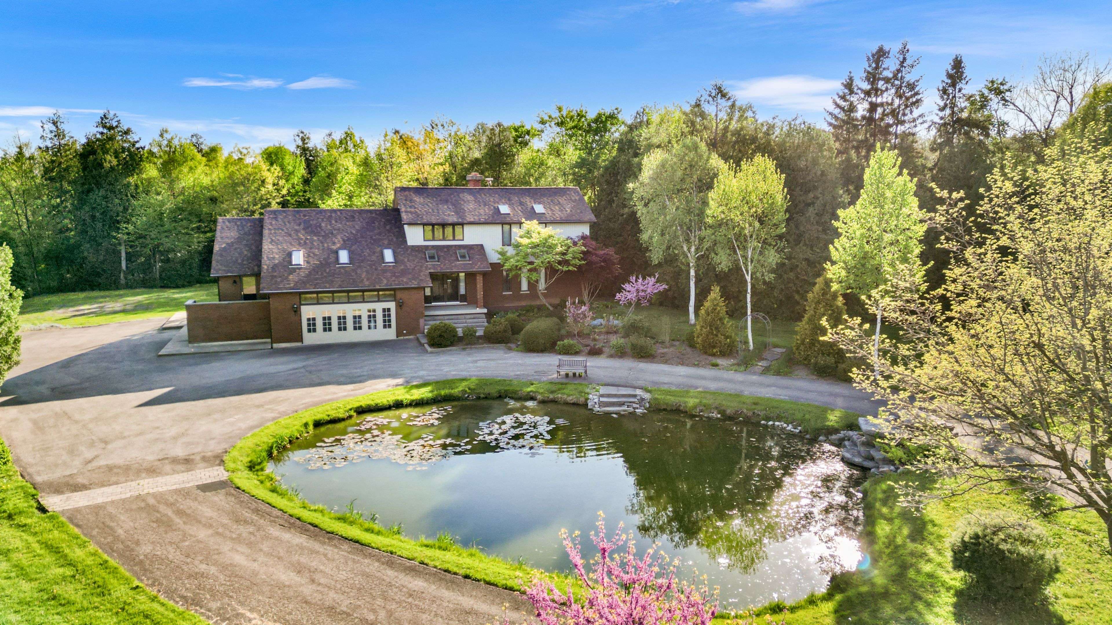 Halton Hills, ON L0P 1K0,9132 Ninth Line