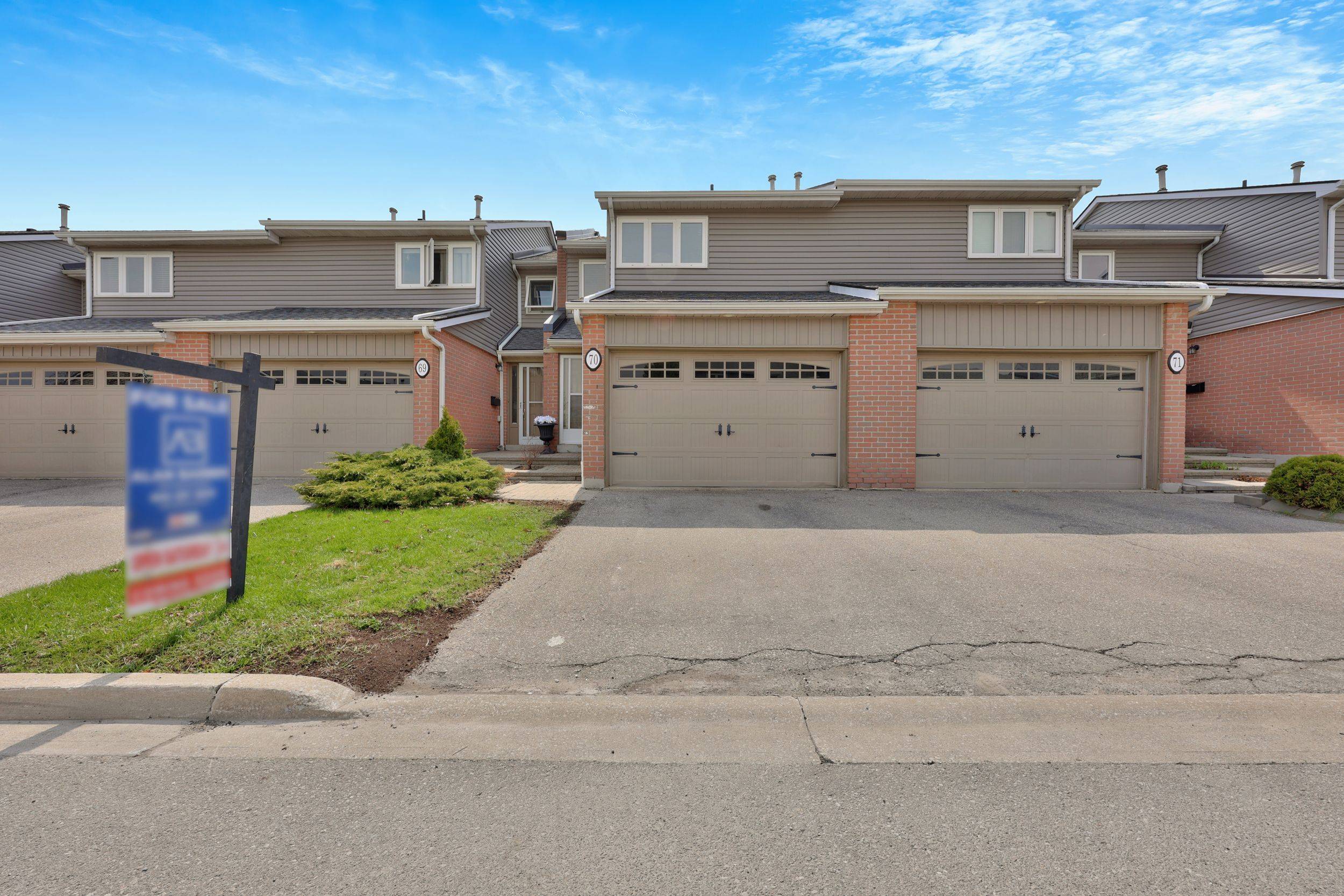 Mississauga, ON L5L 3S8,3125 Fifth Line W #70