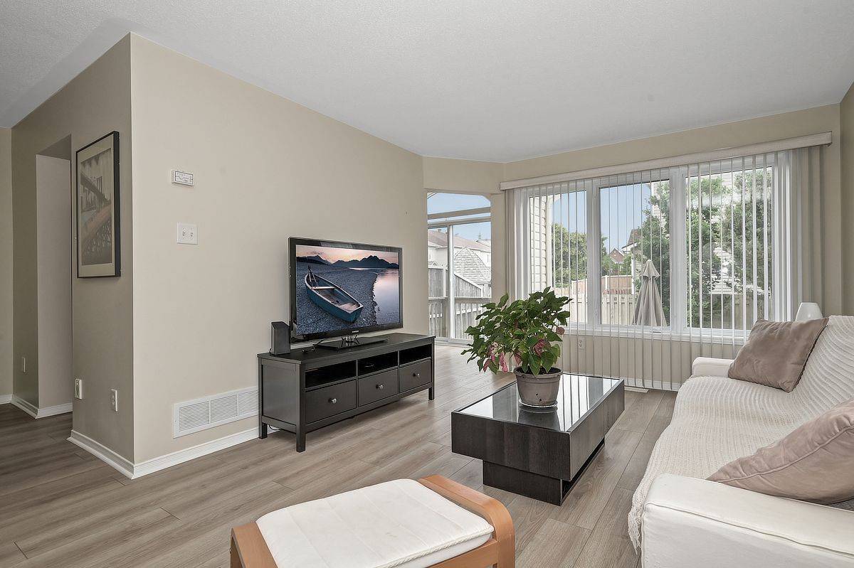 Orleans - Cumberland And Area, ON K4A 4W1,611 Aquaview DR