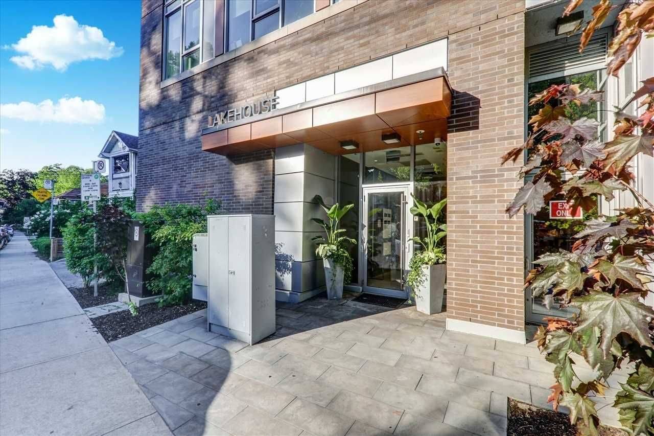 Toronto E02, ON M4L 1H8,1960 Queens ST #206