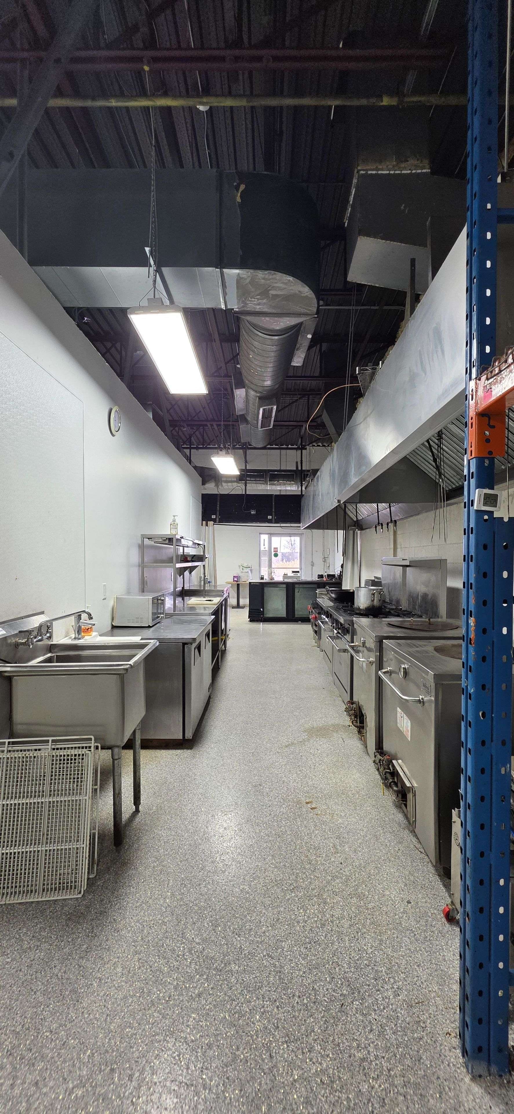 Toronto W09, ON M9W 4V6,951 Martin Grove RD #3