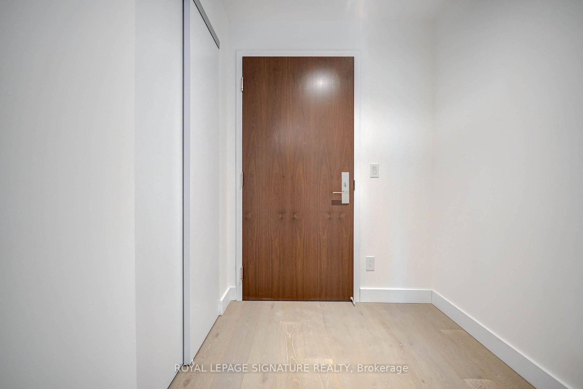 Toronto W08, ON M8X 2R6,160 Kingsway CRES #501
