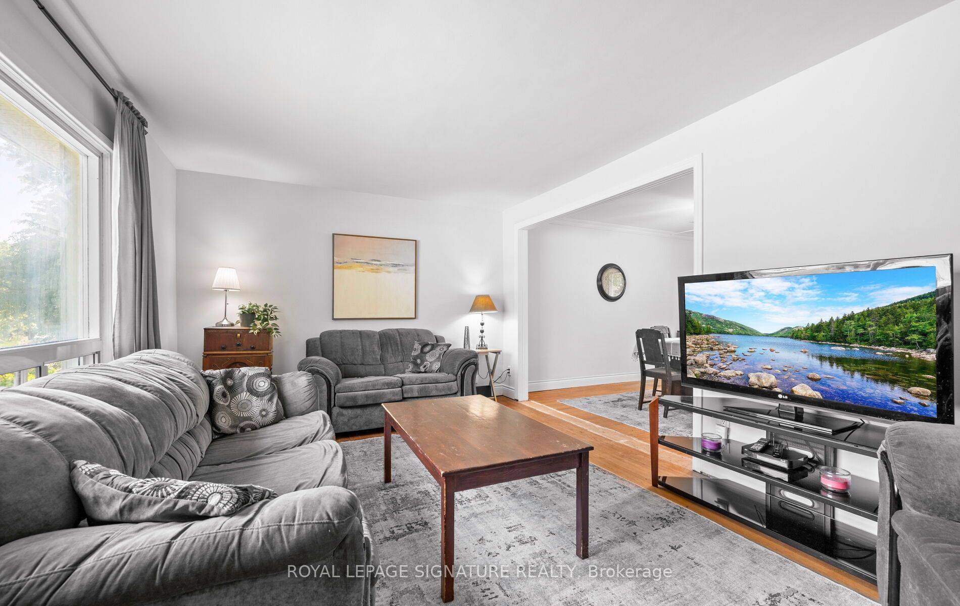 Toronto W10, ON M9W 1T2,129 Allenby AVE