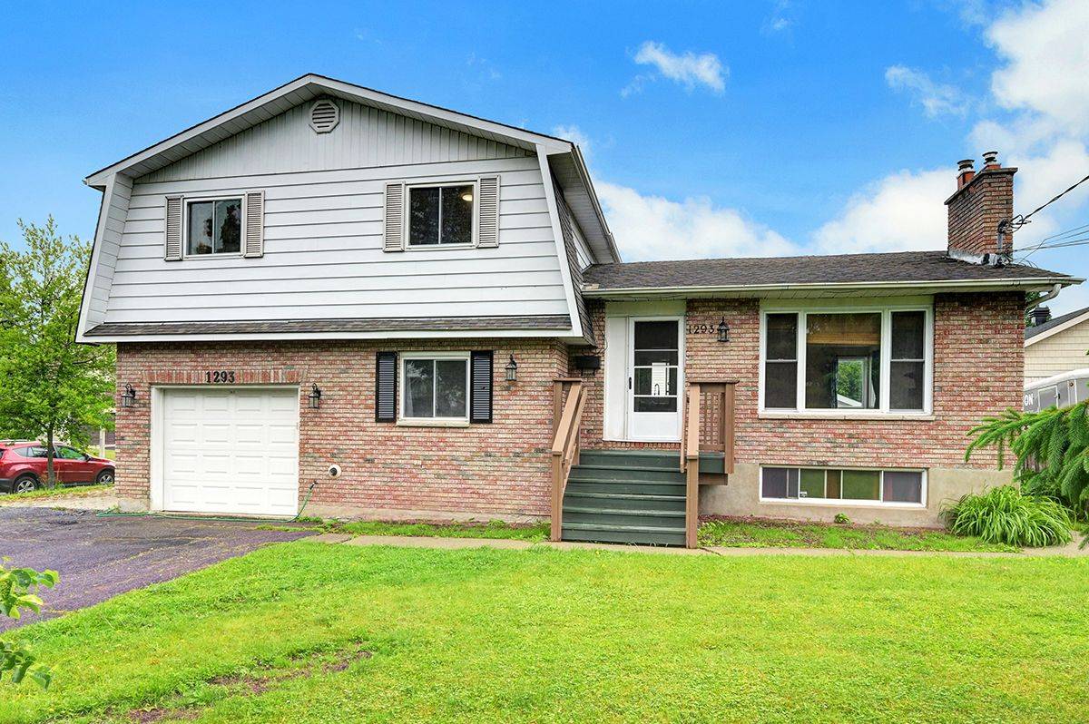 Orleans - Convent Glen And Area, ON K1C 1N5,1293 St Jean ST