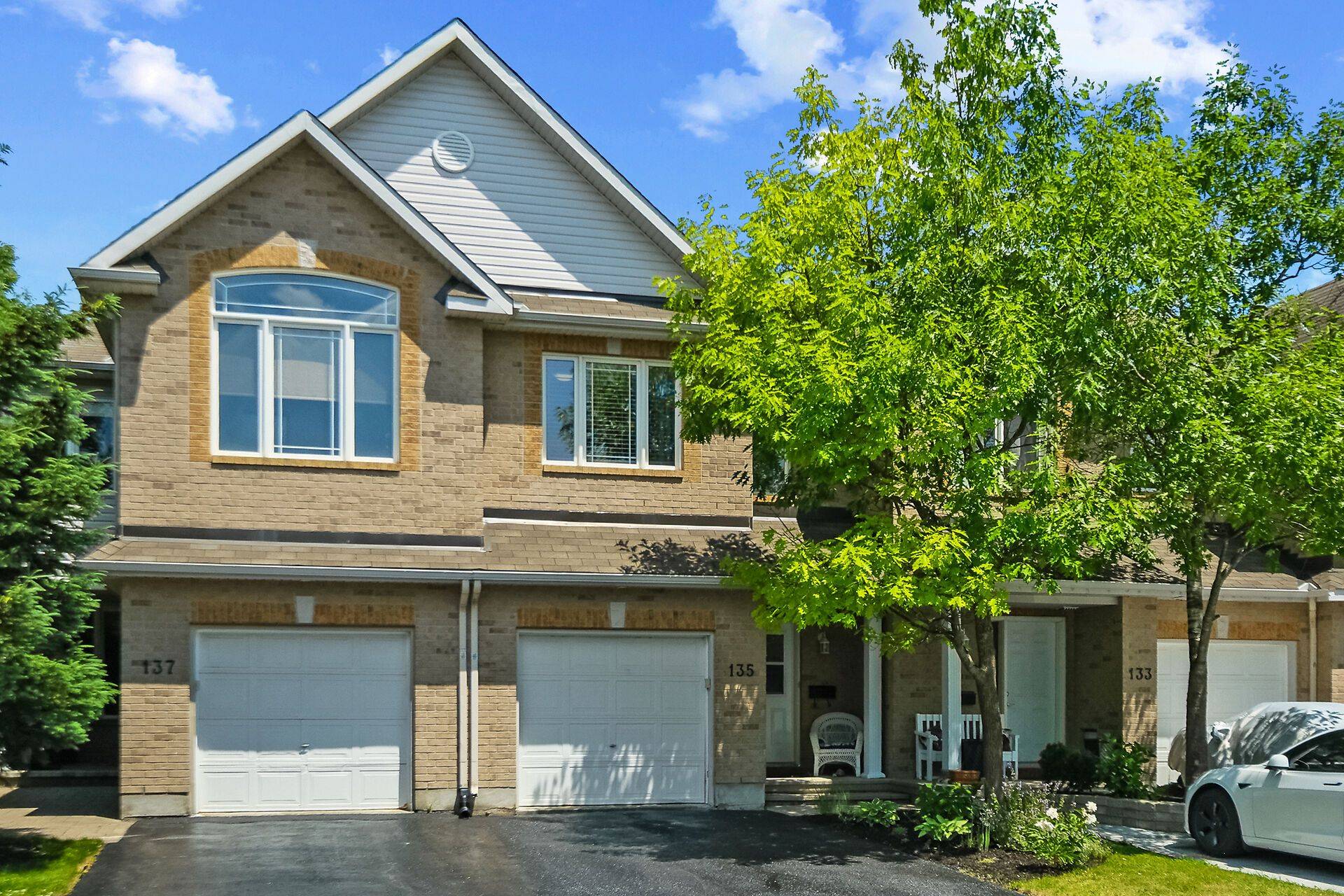 Stittsville - Munster - Richmond, ON K2S 0B1,135 Talltree CRES