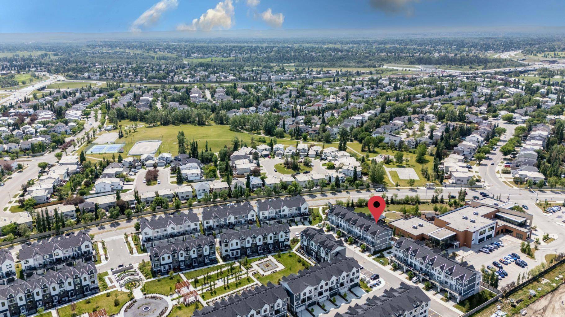 Calgary, AB T2C 5V3,123 Les Jardins PARK SE