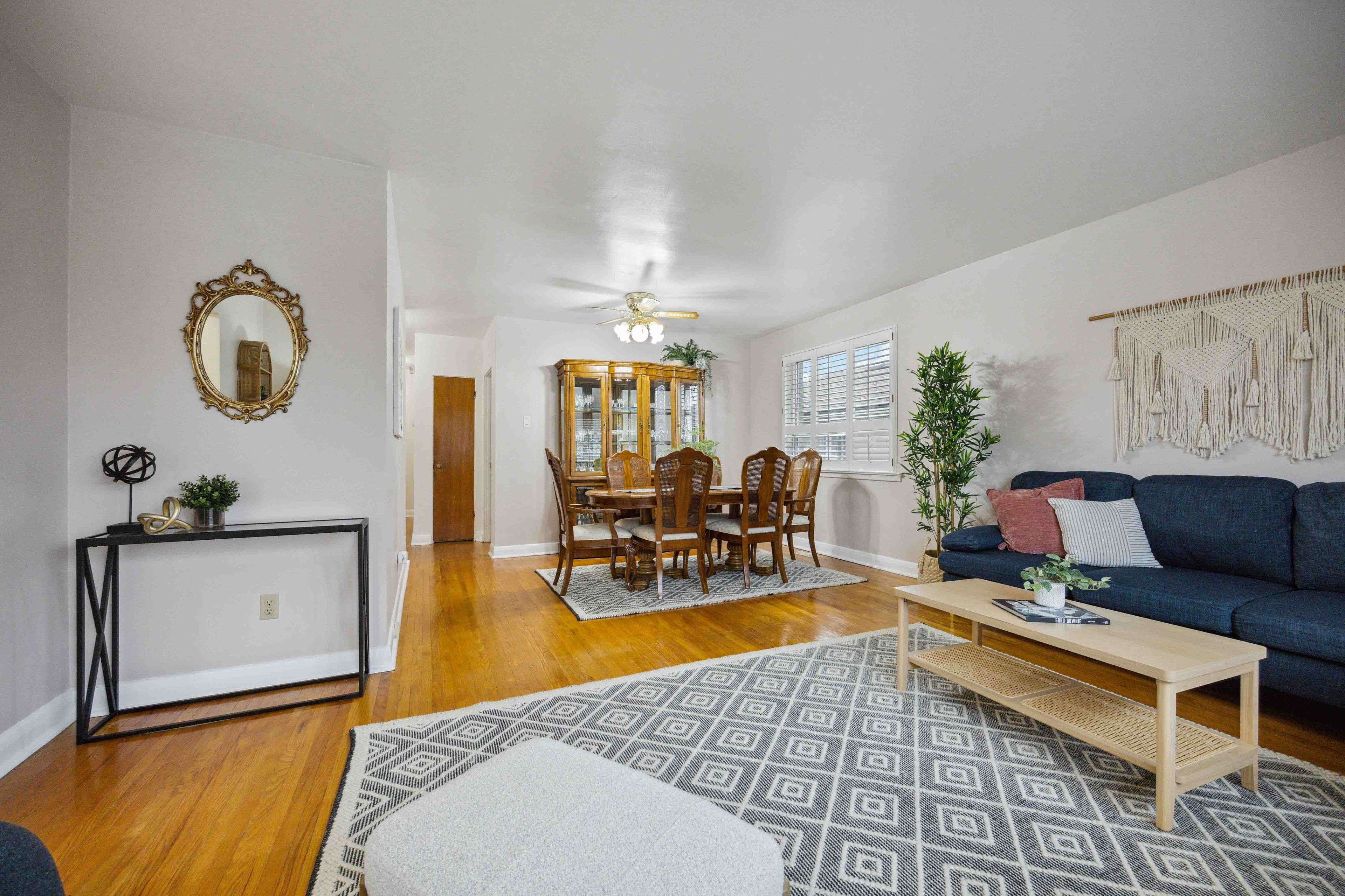Toronto W10, ON M9W 4C8,3 Harefield DR