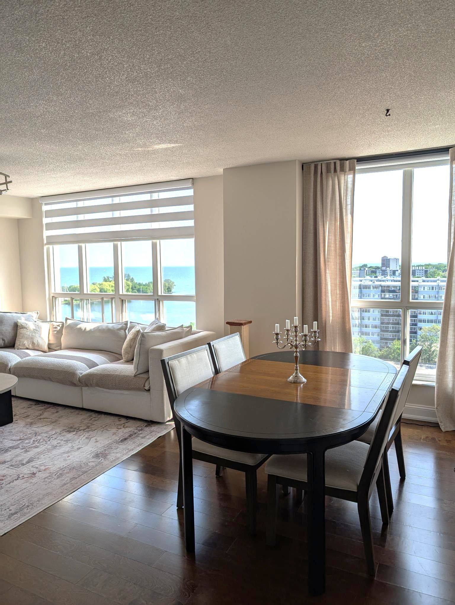 Toronto W06, ON M8V 3X9,2285 Lake Shore BLVD W #1004