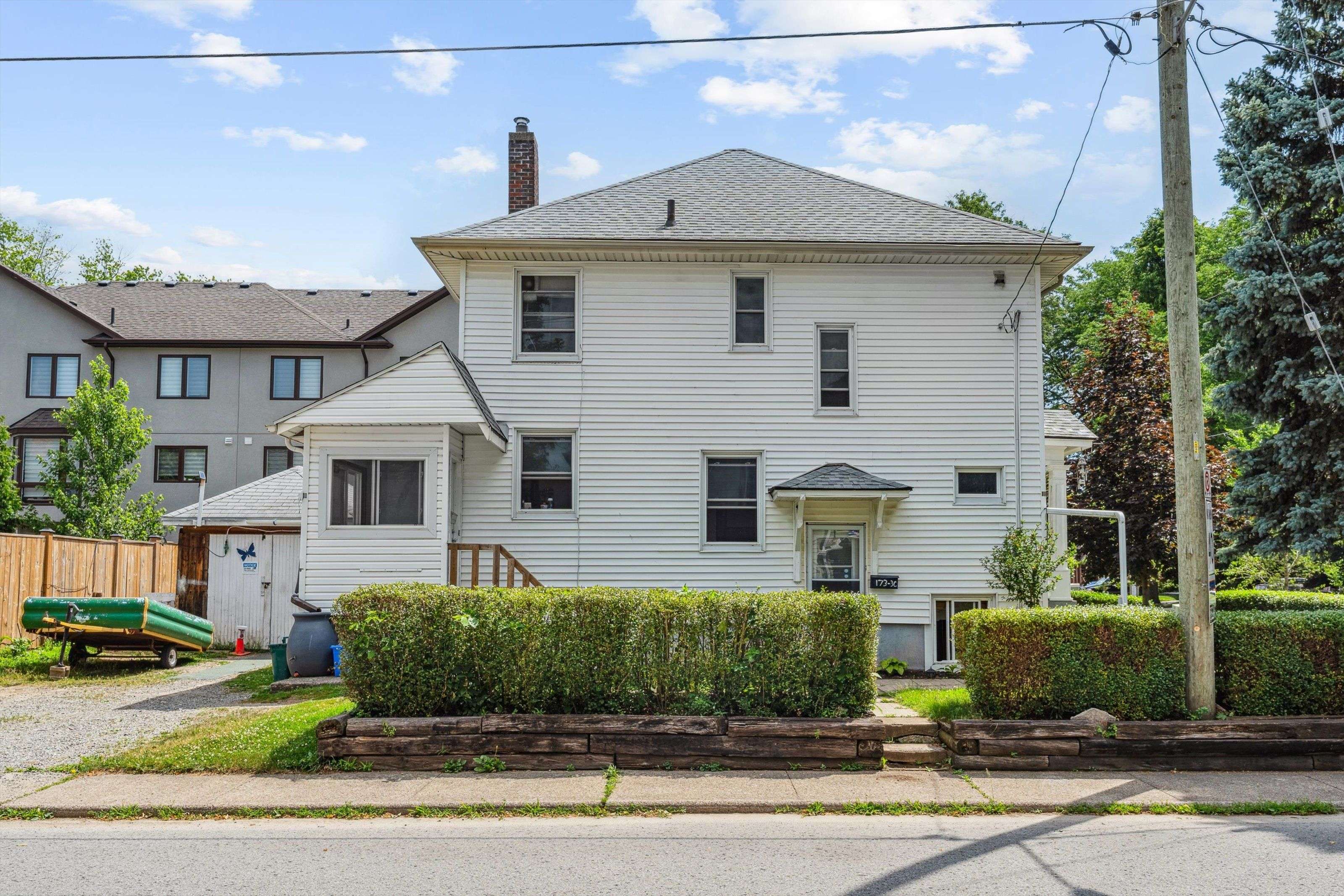 St. Catharines, ON L2R 1W7,173 Russell AVE