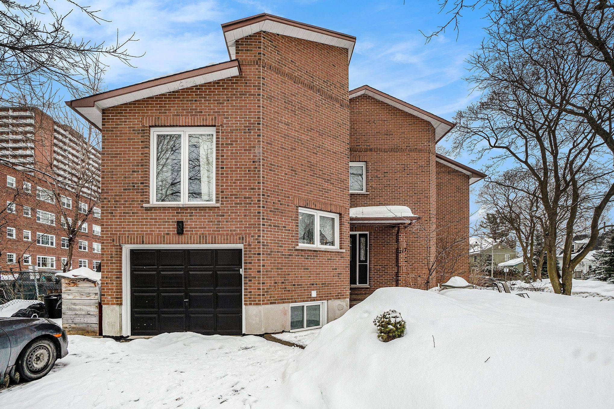 Westboro - Hampton Park, ON K1Z 7H3,217 Dovercourt AVE
