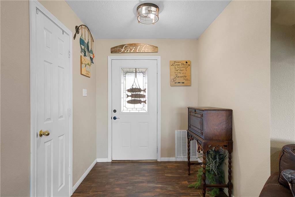Woodway, TX 76712,459 Maywood Drive
