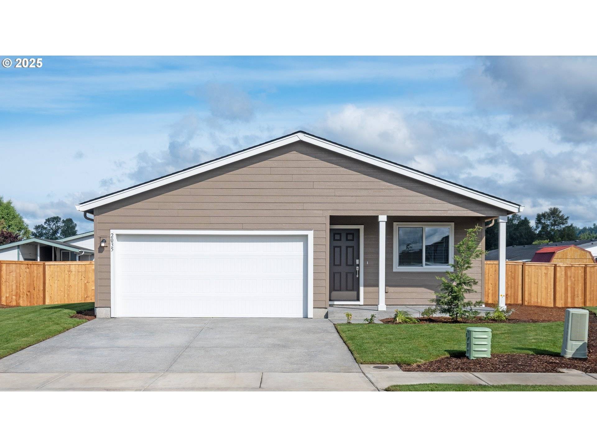 Longview, WA 98632,2035 Henderson WAY