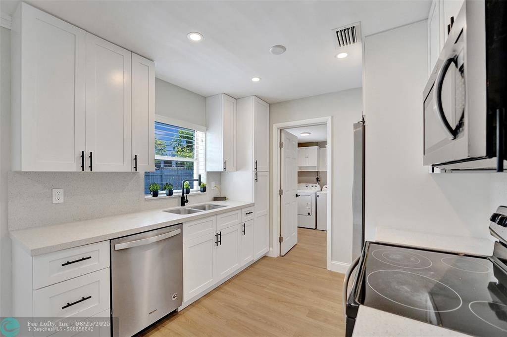 Plantation, FL 33311,Address not disclosed