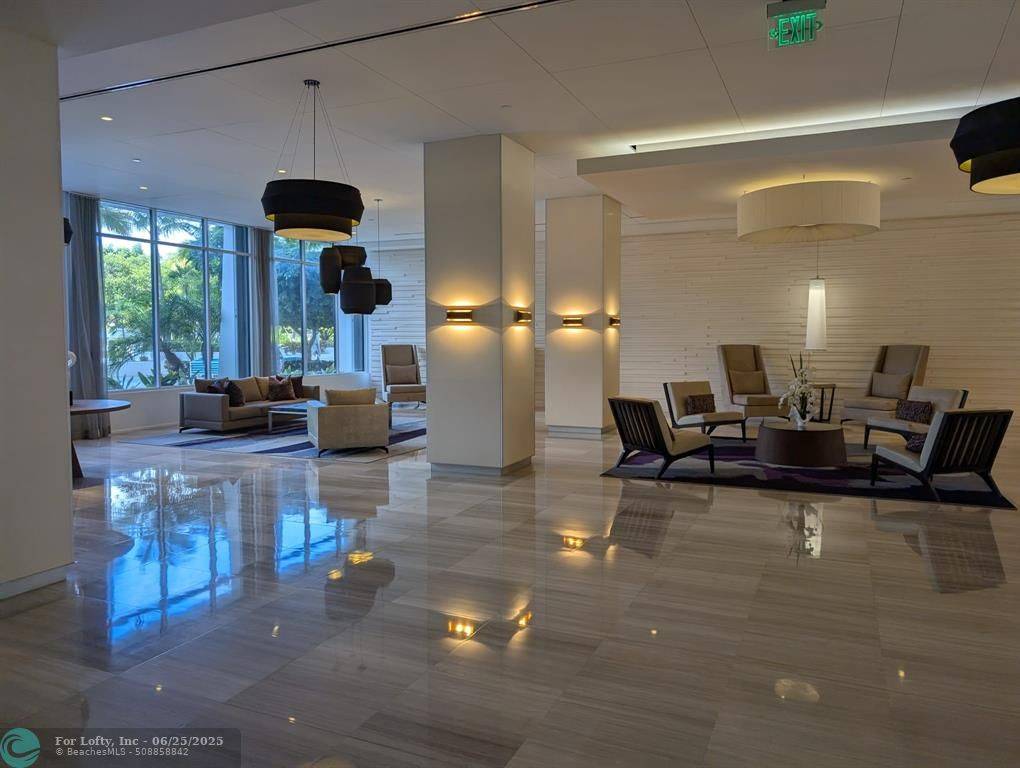 Sunny Isles Beach, FL 33160,100 Bayview Dr #1005