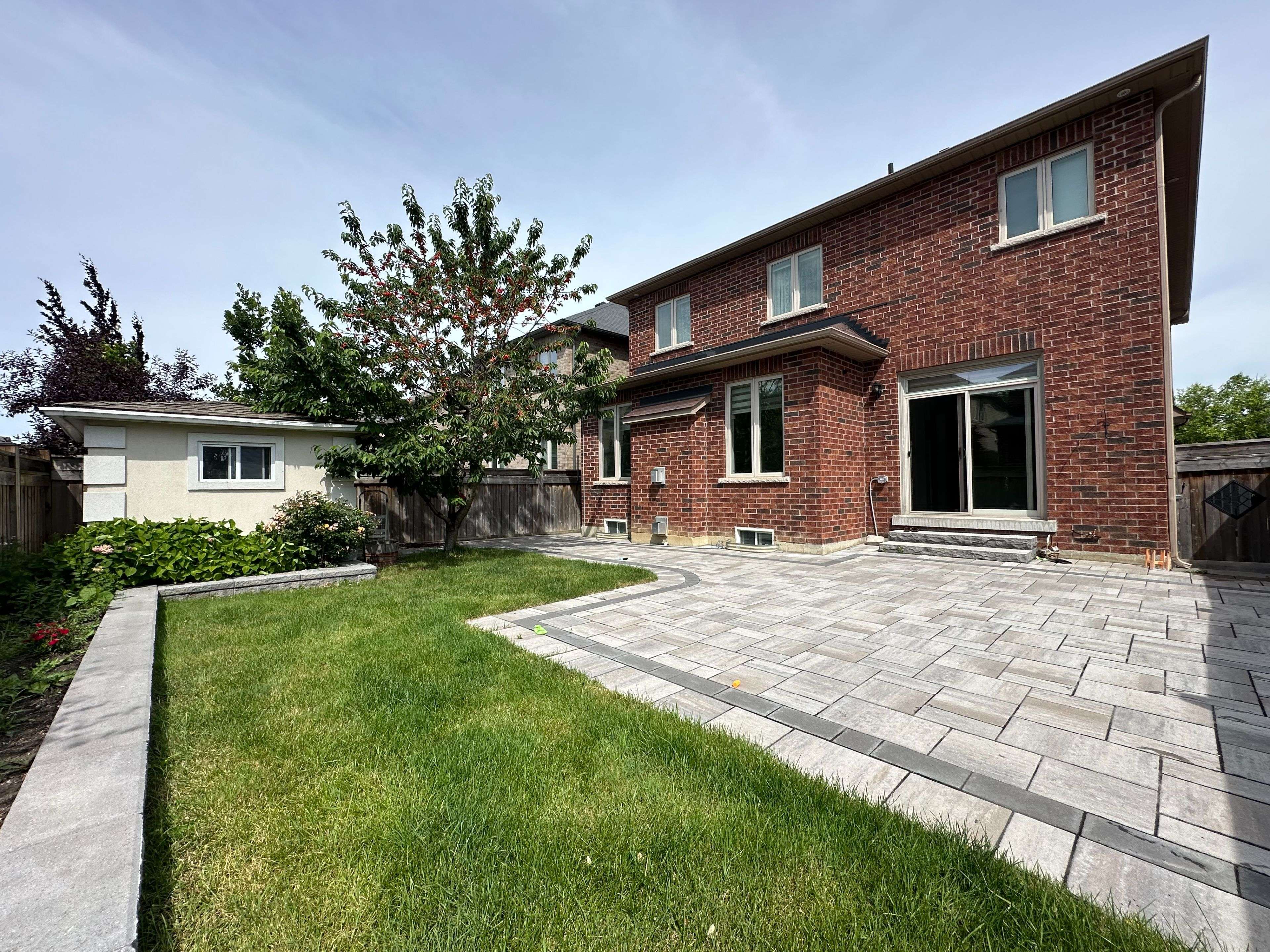 Vaughan, ON L4H 0Z1,205 Via Toscana N/A