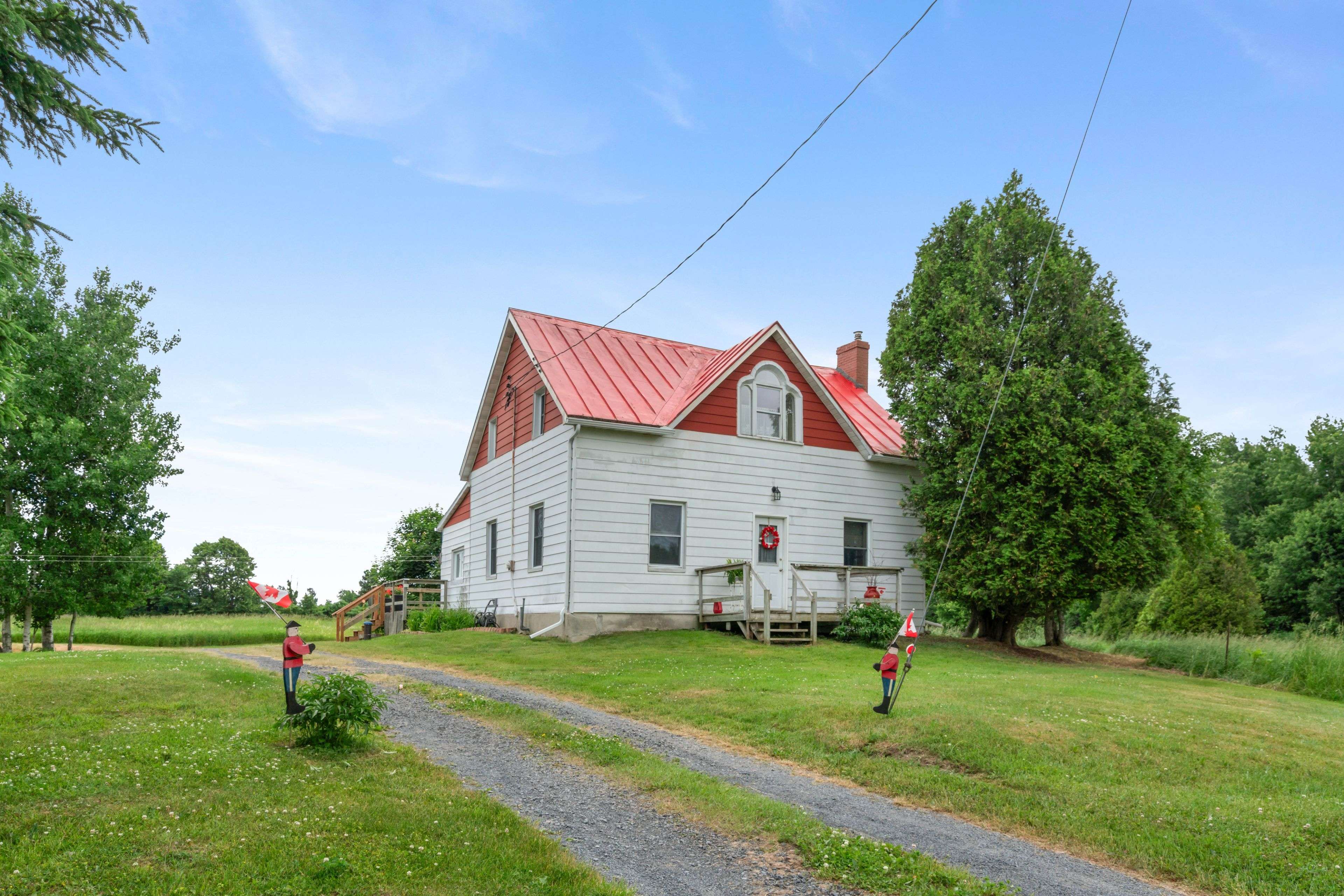 North Glengarry, ON K0C 1A0,19970 Kenyon Conc Rd 8 RD